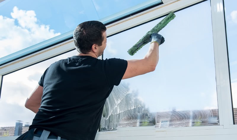 Commercial Window Washing Services London